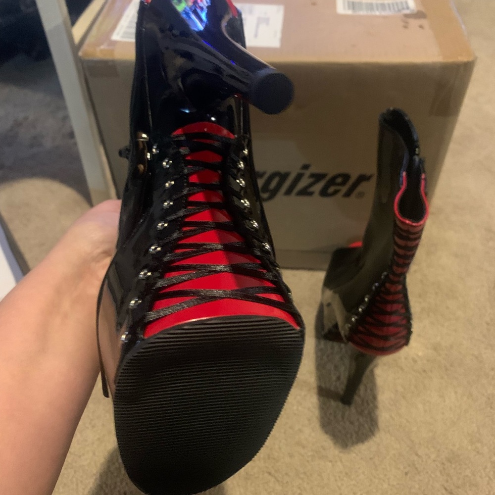 Pleaser heels